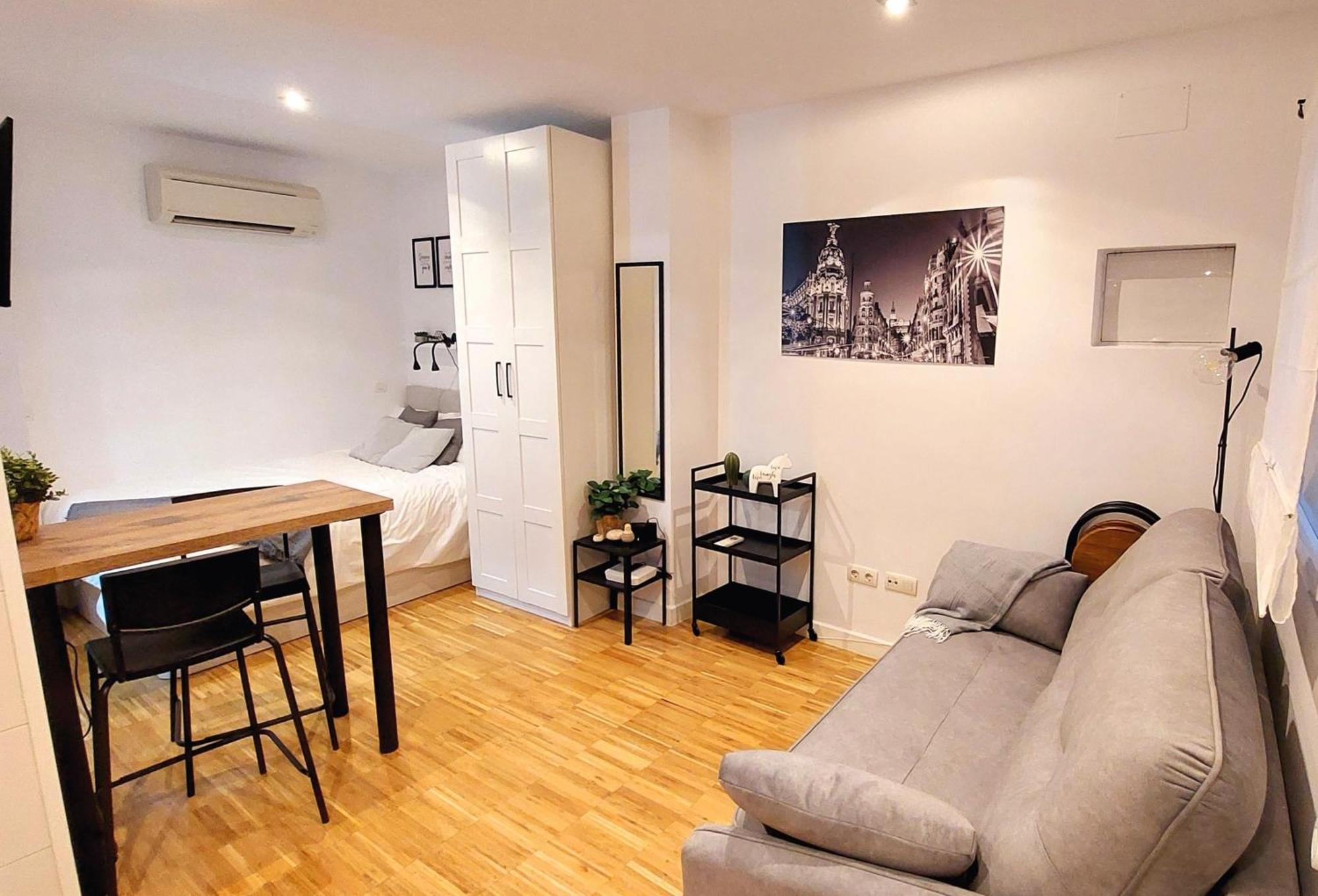 Acogedor Estudio En Delicias By Bebalmy Madri Exterior foto